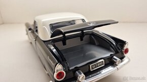 1:18 CHEVROLET THUNDERBIRD - 16