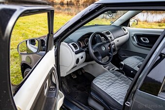 Škoda Roomster 1,4 16V (ťažné, climatronic, tempomat) - 16