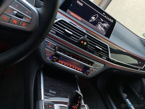 Bmw 7 G11 740d xDrive Facelift model 2020 - 17