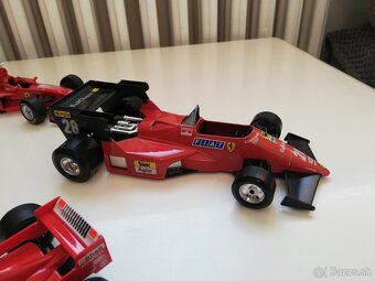 1:24 Bburago 6ks  Formula 1 FERRARI - 17