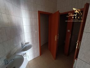 Administratívno-apartmánová budova - 17