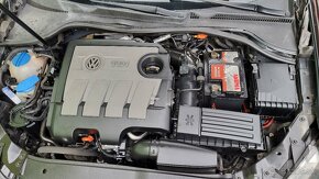 VOLKSWAGEN GOLF 6 VARIANT 1.6 TDI 77KW - 17