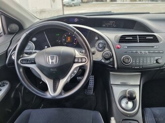 Honda Civic 8g 2.2I-CDTi - 17