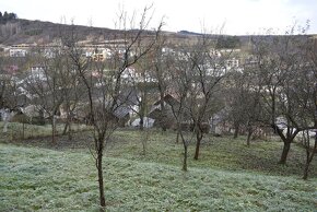 Predám dvojpodlažný rodinný dom so záhradou - obec Fričovce - 17