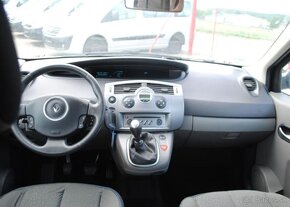 Renault Scénic 1,6 i DIGIKLIMA,6KVALT,82kW benzín manuál - 17