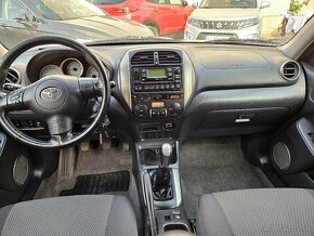 Toyota RAV4 2.0D-4D 85kW TAŽNÉ - 17