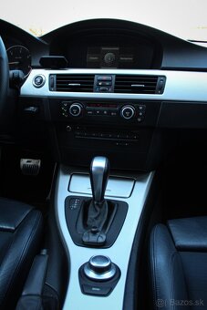 BMW Rad 3 Touring 320 d A/T - 17