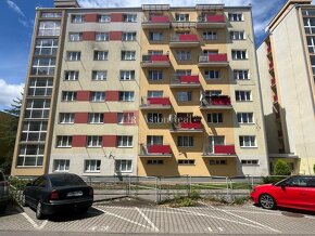 Predaj: 3,5 izb. byt, 84 m2 + 15 m2 parkovacie miesto v cent - 17