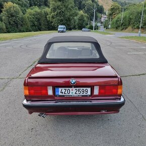 BMW E30 320i cabrio - 17