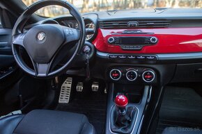 Alfa Romeo Giulietta 1.4 T MultiAir Distinctive - 17