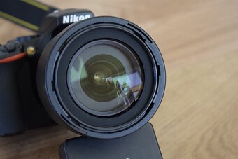 Nikon D5600 - wifi BT - dotyk. display AF VR objektiv 18-105 - 17