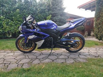 Yamaha Yzf R1 RN19 - 17