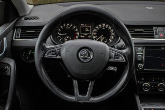 Škoda Octavia Combi 1.6 TDI Elegance - 17