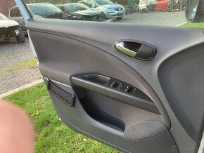 Rozpredam Seat Altea XL na diely 1,9 TDi 77kw - 17