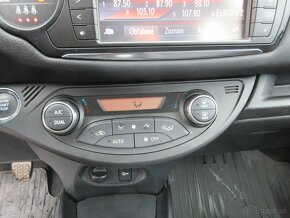 Toyota Yaris 1.33 Dual VVT-i Style - 17