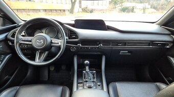 Mazda 3 2.0 Skyactiv G122 Plus Sound 90kW, M6, 5d - 17