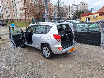 Toyota RAV4 2.2 D-4D 4x4- AJ NA SPLÁTKY OD 73,50e - 17