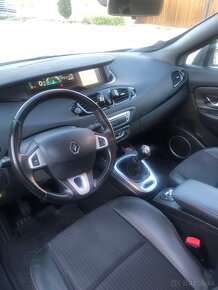 Renault Megane Grand Scenic - 17