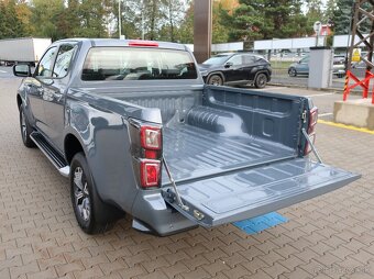 Isuzu D-Max 1.9i DoubleCab LSE 4x4 AUTOMAT - 17