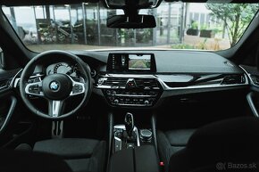 BMW Rad 5 530d xDrive M-SPORT - 17