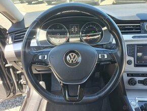 Volkswagen Passat Variant 1.6 TDI A/T - 17