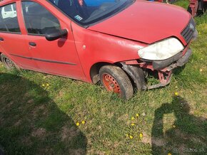 Fiat punto 1 a 2 diely nie v celku - 17