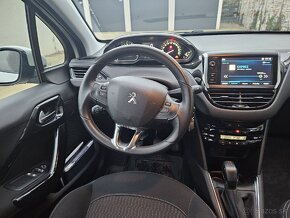 Peugeot 208, benzin 37.700km - 17