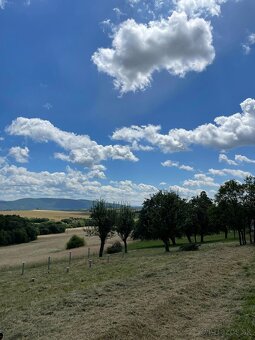 Na predaj pozemok s povolením na výstavbu RD - 17