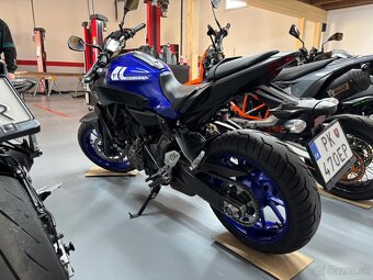 YAMAHA MT07 - 17