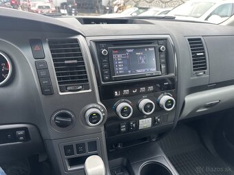 2014 Toyota Sequoia Limited 5,7 V8 4x4 8-miestna - 17