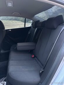 Volkswagen Passat B6 2.0 TDI 110k - 17