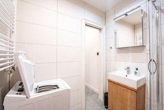 1 - izbový apartmán LISA  v staromeštianskom dome LISABETH R - 17