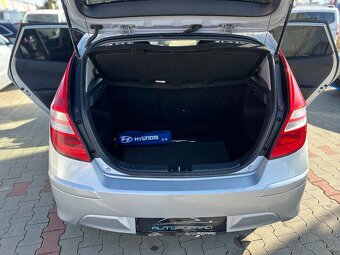 HYUNDAI I30 , 115000 KM, komplet servise, servisna historia - 17