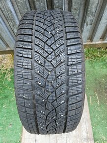 Takmer nejazdené zimné GoodYear Performance - 225/45 r17 91H - 17