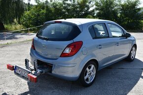 Opel Corsa 1.4 16V Cosmo - 17