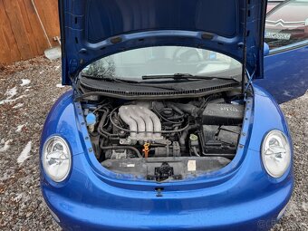 Volkswagen New Beetle 2.0 - 17