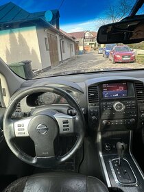 Nissan Pathfinder 3.0 - 17