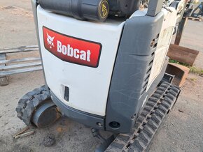 BOBCAT E08 - 17