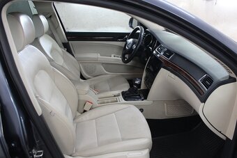 Škoda Superb 2.0 TDI CR 170k Elegance DSG - 17