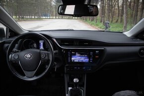 Toyota Auris 1.6 l Valvematic Selection - 17