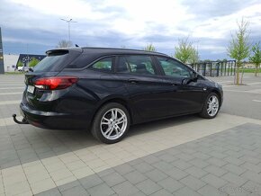 Opel Astra Sports Tourer - 17