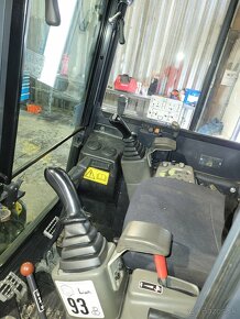 YANMAR VIO 25-4 2,7 t r.v.:2017 - 17