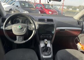 Škoda Octavia 1,6 TDI 77kW DIGIKLIMA nafta manuál 77 kw - 17