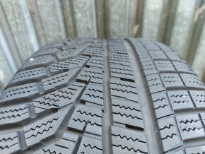 Kvalitné zimné pneu Hankook Winter Icept Evo 2 - 215/55 R17 - 17