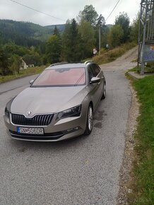 Škoda Superb Combi 2,0Tdi Style Plus - 17