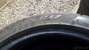 ZIMNÉ 225/45 R17 rok 2022 cca 7-7,5 mm a rok 2019 cca 5-6 mm - 17