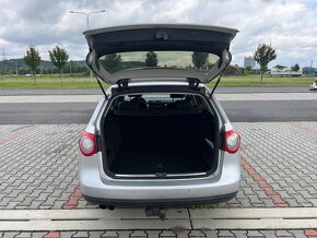 Volkswagen Passat B6 2.0 TDi DSG NAVI TZ 1maj v ČR - 17