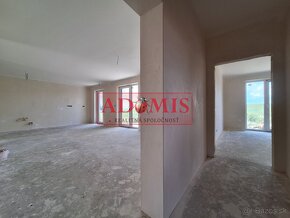 Predáme nadštandardný 4izbový bungalov Cestice 131m2,ČOV,vod - 17