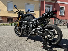 Yamaha FZ8 - 17