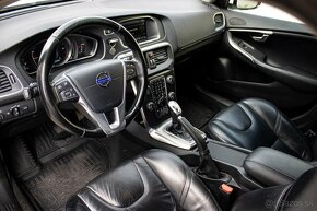 Volvo V40 D4 Momentum Geartronic - 17